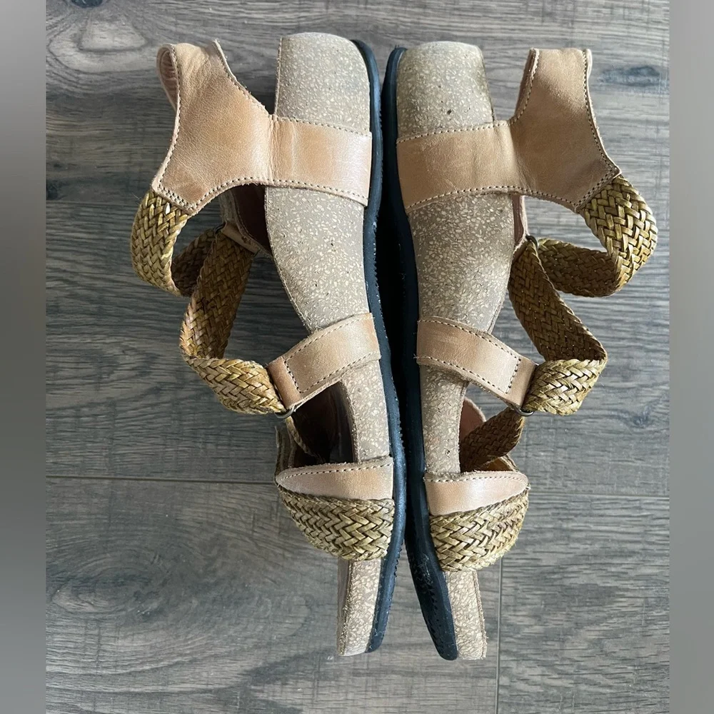 Tan adjustable Velcro strap Taos Trulie sandals - Picture 6 of 8